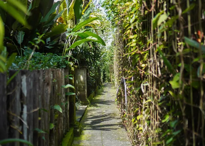 Guest house Rumah Taman Ubud 3*